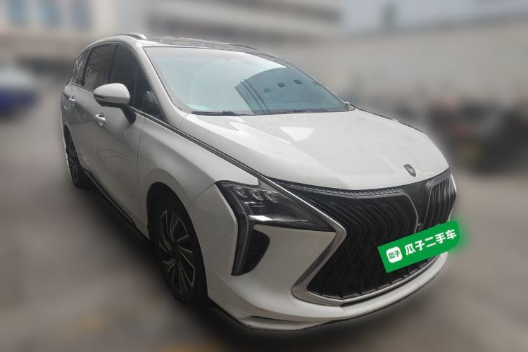 Used FORTHING Yacht 2022 1.5T DCT Chasing-the-Waves Edition Front Right 45 Deg