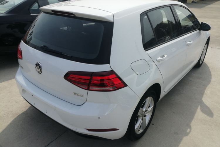 Used Volkswagen Golf 2018 1.6L Automatic Fashion Model