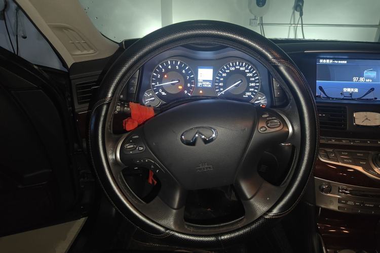 Used Infiniti Q70 2015 Q70L 2.5L Enjoyment Edition Steering Wheel