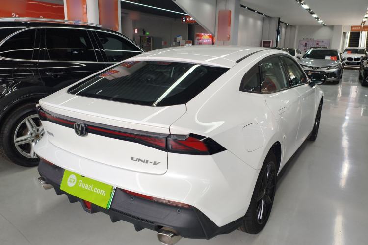 Used Changan UNI-V iDD 2023 Zhidian iDD 1.5T 113km Smart & Fun Version (Rapid Edition)
