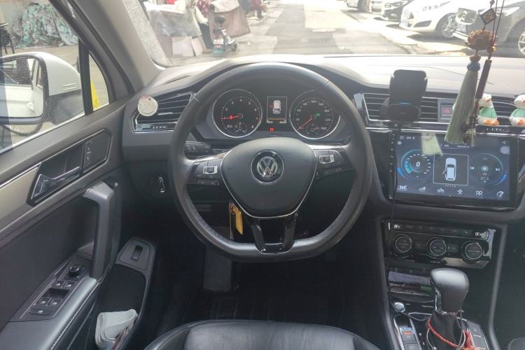 Used Volkswagen Tiguan L 2018 380TSI Automatic All-Wheel Drive Luxury Edition