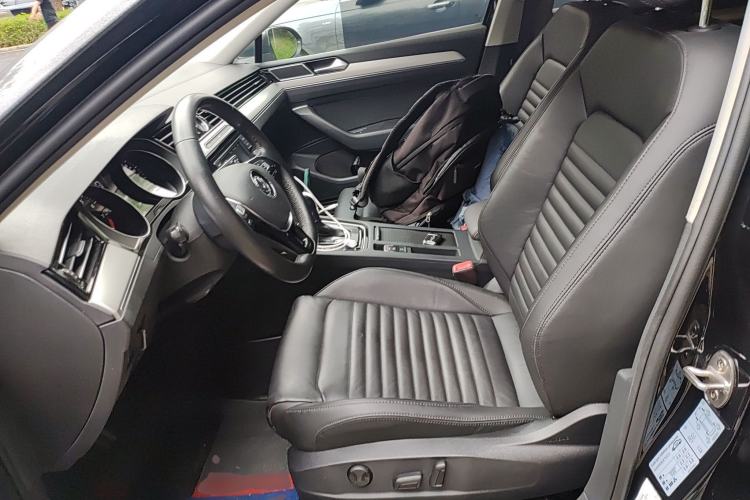 Used Volkswagen Magotan 2019 330TSI DSG Leading Model China VI Standard Left Front Seat