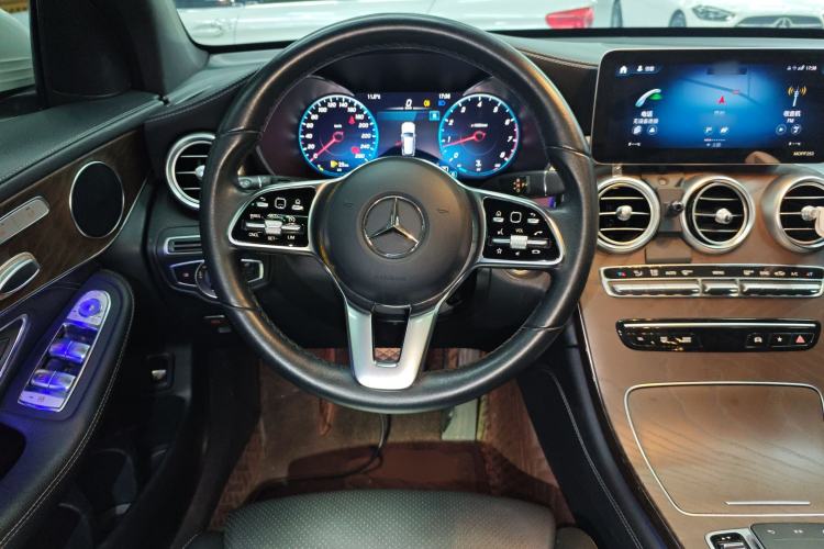 Used Mercedes-Benz GLC 2020 GLC 260 L 4MATIC Luxury Model
