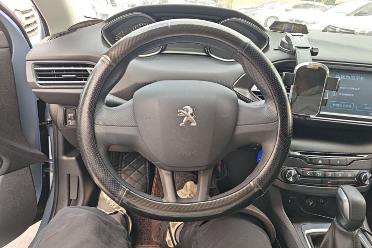 Used Peugeot 308S 2015 1.2T Automatic Shangchi Edition Steering Wheel