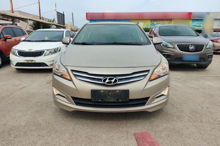 Used Hyundai Verna (older generation) 2014 1.4L Manual Smart GLS Trim
