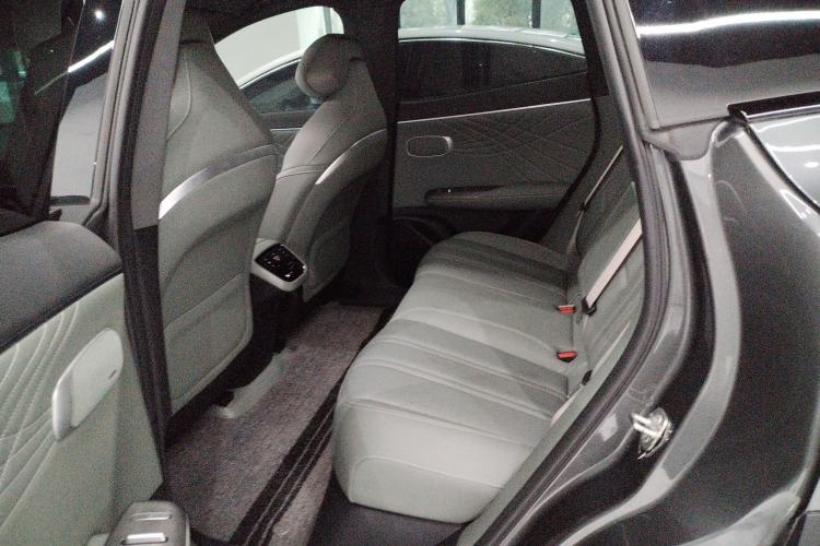 Used Deepal S07 2024 215Max Qiankun Intelligent Driving ADS SE Range-Extended Version Left Rear Seat