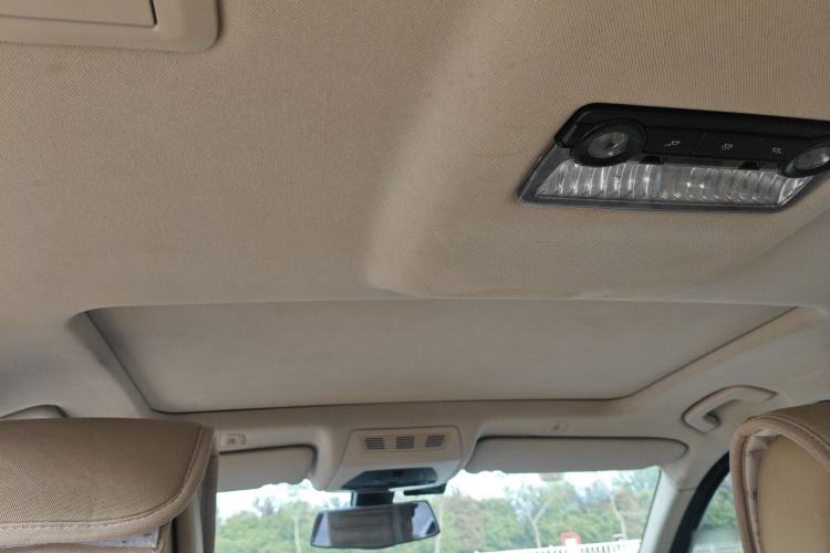 Used BMW 5 Series 2013 525Li Leading Model Headliner