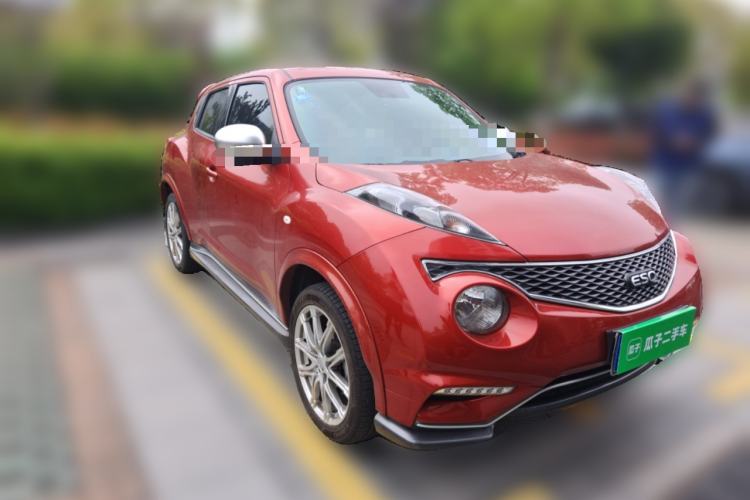 Used Infiniti ESQ 2014 1.6L Spontaneous Edition Front Right 45 Deg