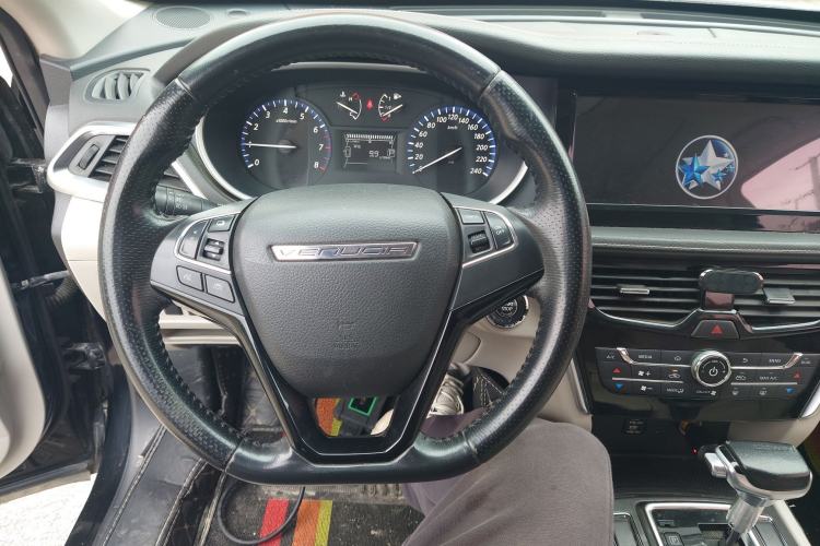 Used Venucia T90 2017 2.0L CVT Smart Edition
