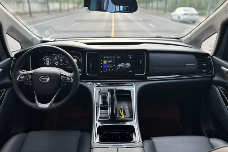 Used GAC Trumpchi M8 2021 Lingxiu Series 390T Ultimate Edition Interior 2