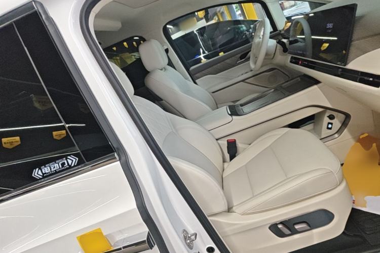 Used Wey Gaoshan 2025 Model Four-Wheel Drive Gao Shan 7
