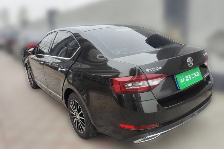 Used Skoda Octavia 2018 TSI230 DSG Luxury Enjoyment Edition