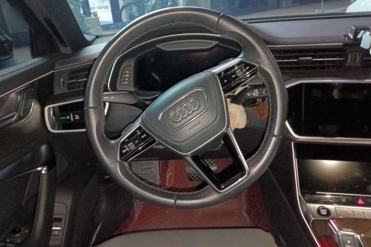 Used Audi A6L 2023 40 TFSI Luxury Dynamic Model Steering Wheel