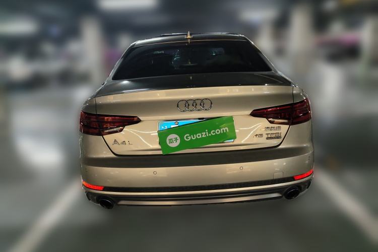 Used Audi A4L 2018 30th Anniversary Edition 40 TFSI Fashion Model
