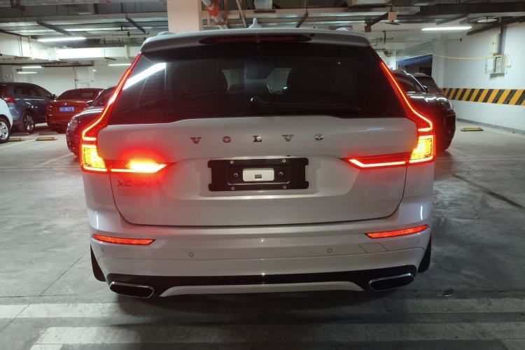 Used Volvo XC60 New Energy 2019 T8 E-Drive Hybrid Intelligent Luxury Sport Edition China V Standard