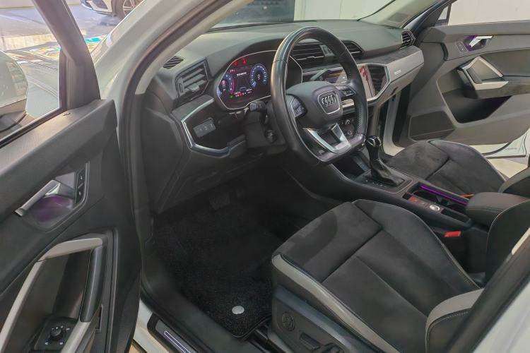 Used Audi Q3 2019 35 TFSI Fashion Dynamic Model