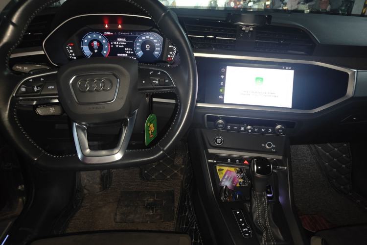 Used Audi Q3 2021 35 TFSI Fashion Dynamic Model