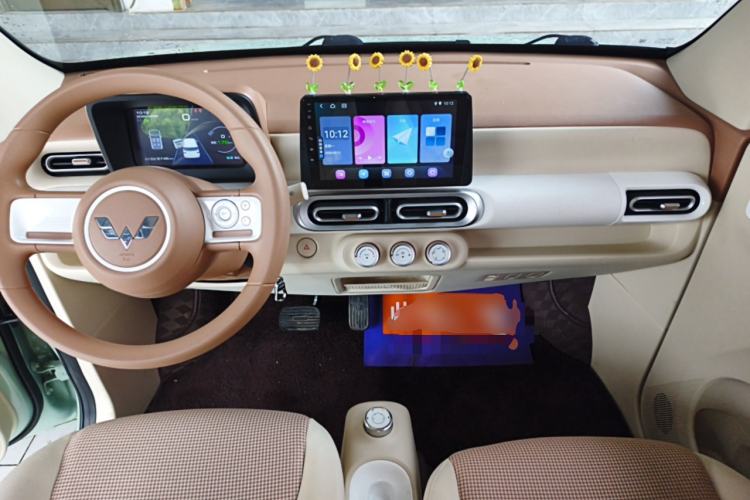 Used Wuling Hongguang MINIEV 2024 3rd Generation 215km Youth Edition Center Console