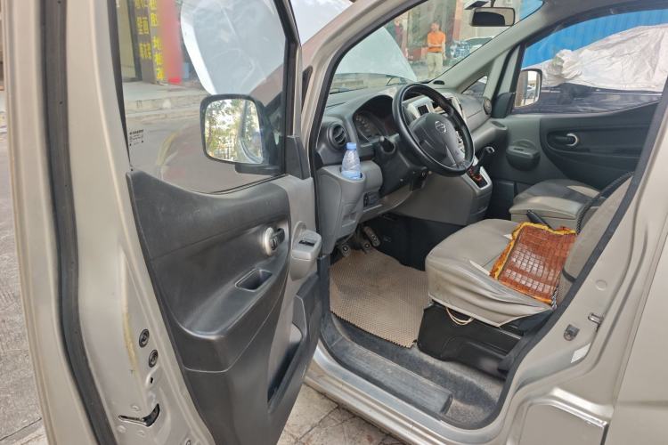Used Nissan NV200 2011 1.6L 232 Seats Zunya Trim Driver Seat