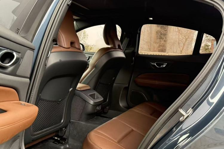 Used Volvo S60 2023 B4 Zhiyi Luxury Edition