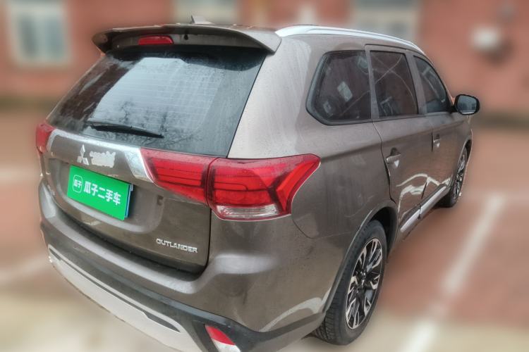 Used Mitsubishi Outlander 2019 2.0L Two-Wheel Drive Comfort Edition 5 Seats China V Standard Rear Right 45 Deg