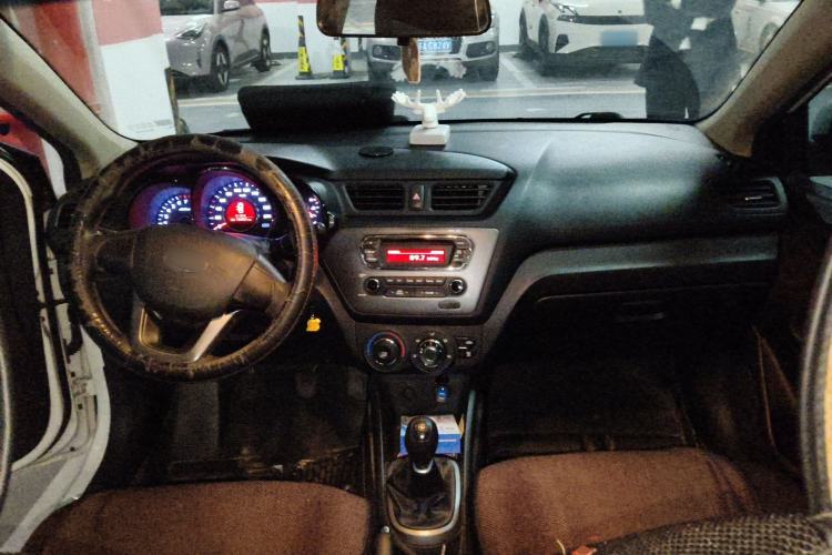 Used Kia K2 2012 Sedan 1.4L MT TOP Commemorative Edition
