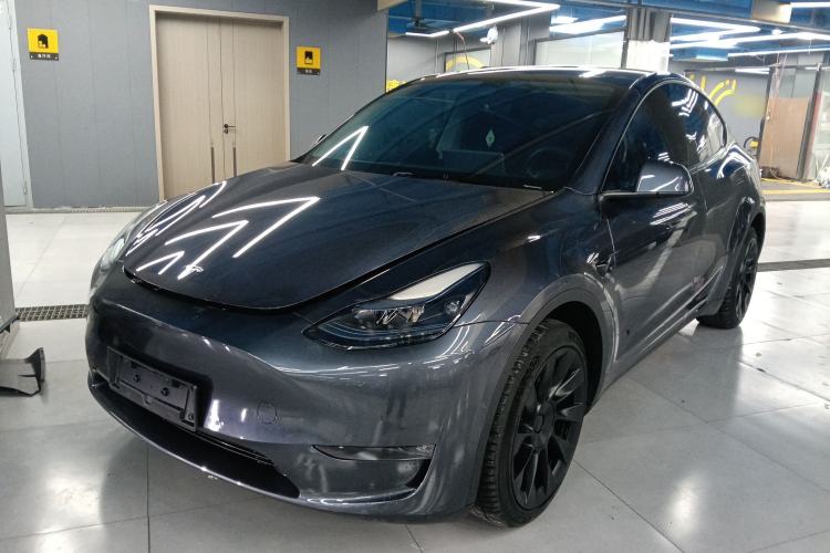 Used Tesla Model Y 2023 Long-Range All-Wheel-Drive Version