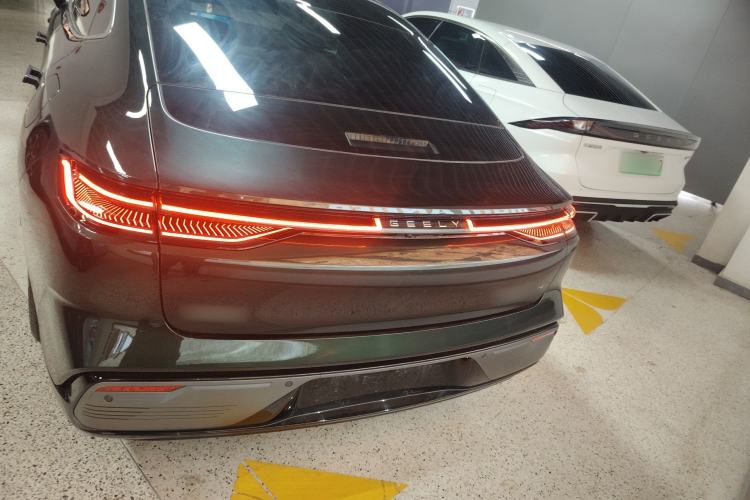 Used Geely Galaxy 8 2025 130km EM-i Flagship Edition Rear