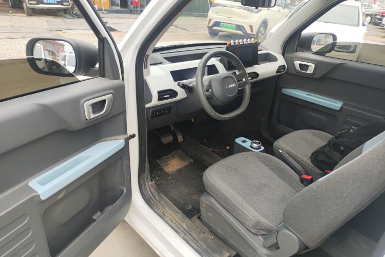 Used Geely Galaxy Panda 2024 Panda Mini 200km Endurance Bear
