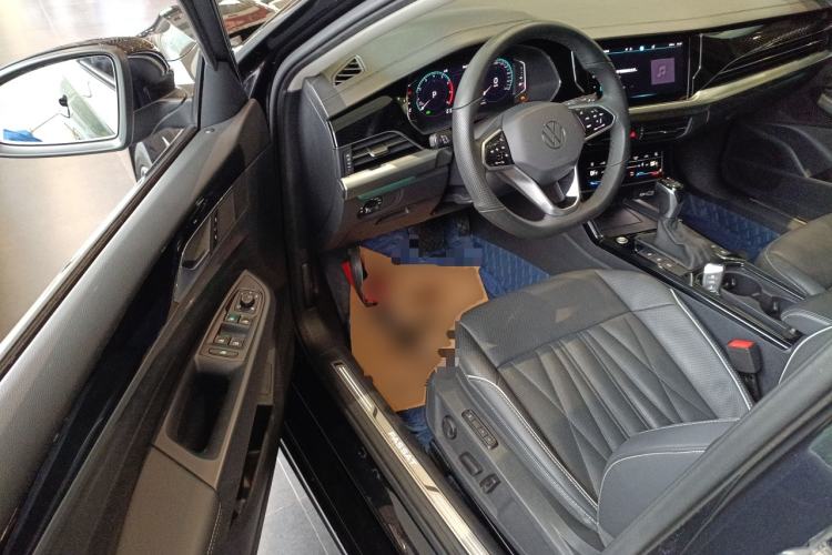 Used Volkswagen Passat 2023 330TSI Starry Luxury Edition
