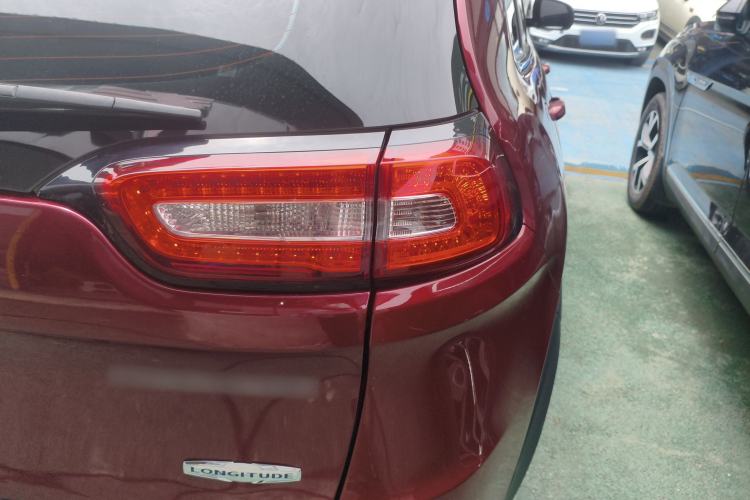 Used Jeep Cherokee 2016 2.0L Superior Edition