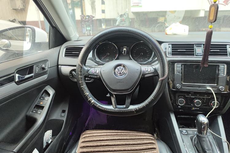 Used Volkswagen Sagitar 2018 280TSI DSG Comfort Model Steering Wheel
