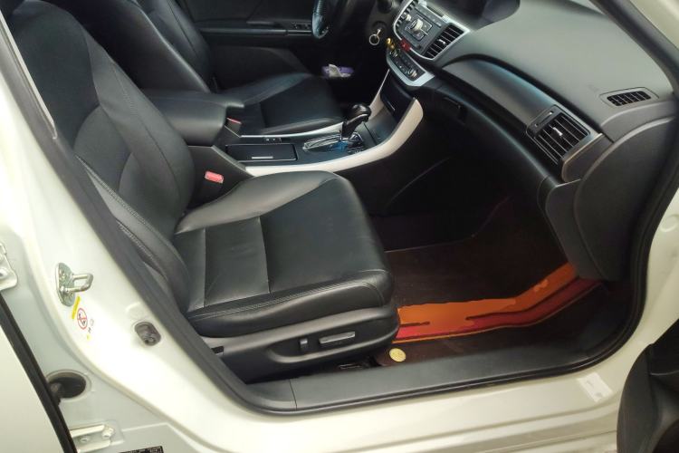 Used Honda Accord 2015 2.0L LXS Elite Edition Right Front Seat