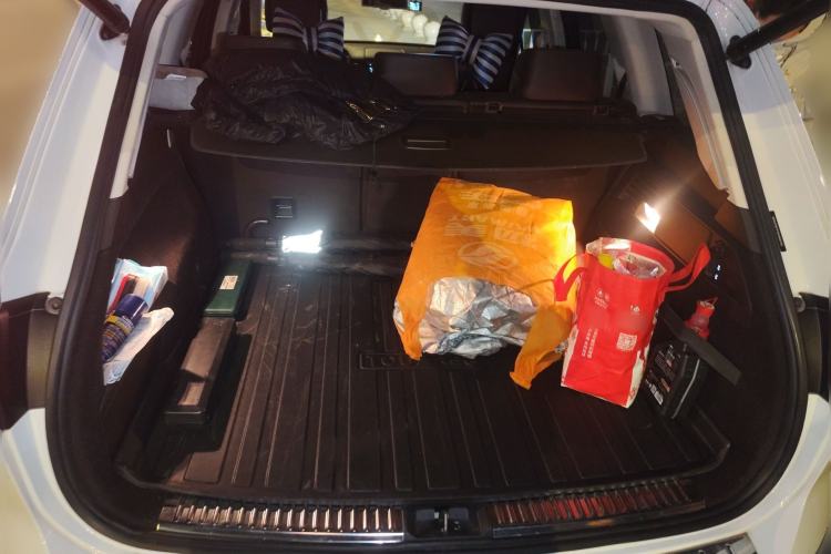 Used Volkswagen Touareg 2016 3.0 TSI Ignis Edition Trunk