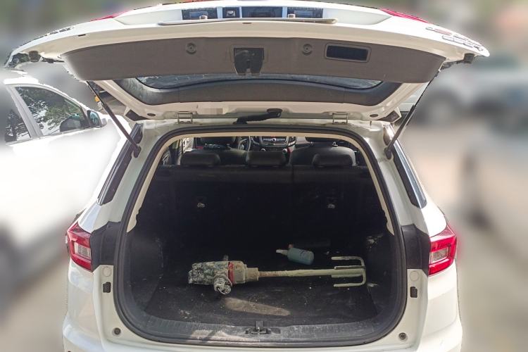 Used Changan CS55 2019 1.5T Manual Colorful Model China VI Standard
