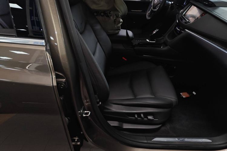 Used Cadillac XT5 2016 28T Four-Wheel Drive Luxury Model