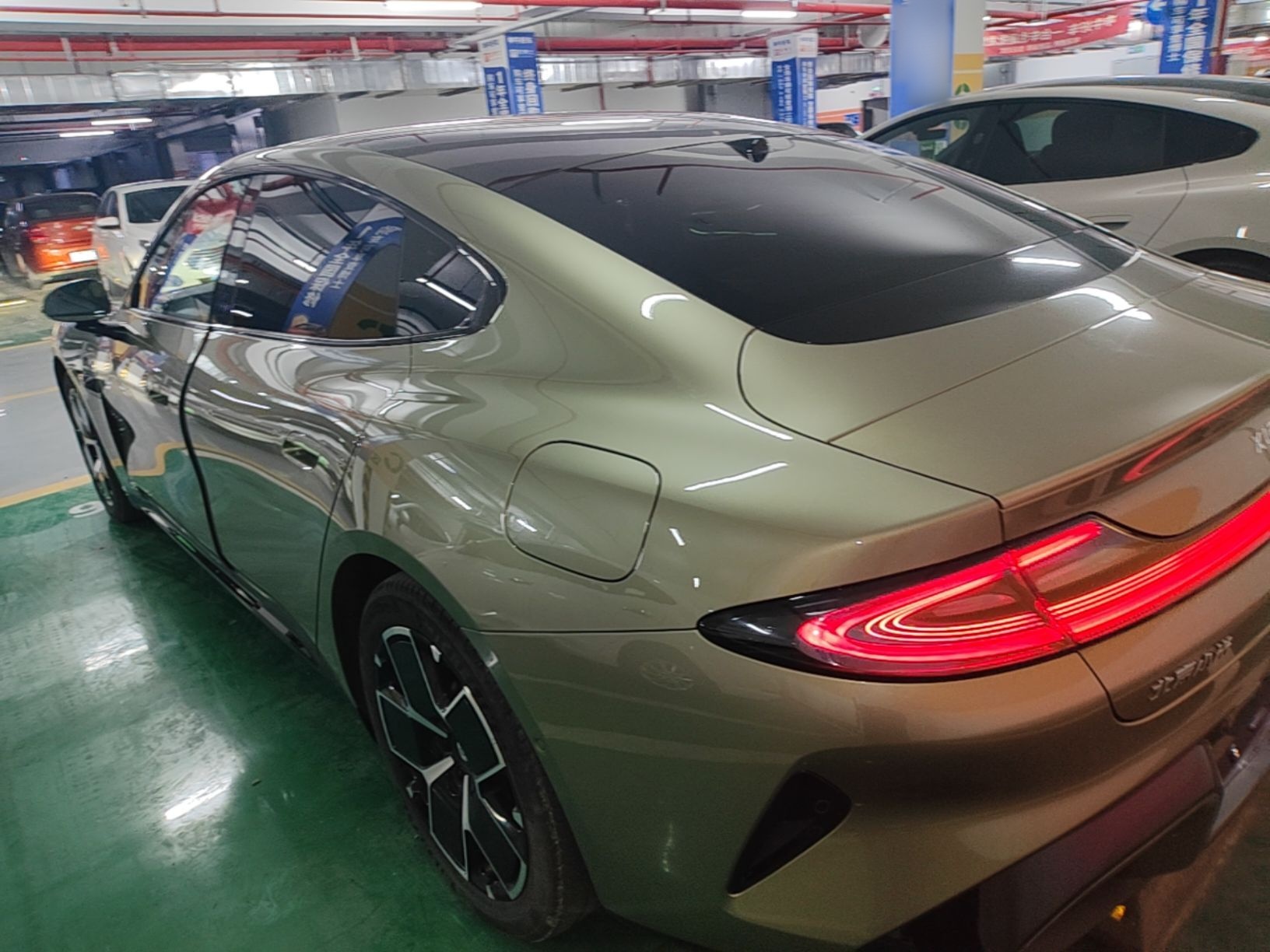 Xiaomi Auto SU7 2024 Rear-Drive Standard Founder Edition — снимка 4