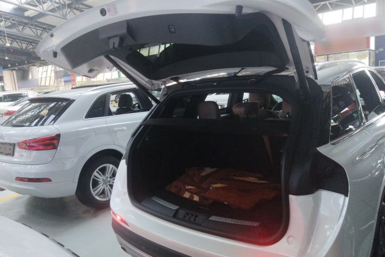 Used Lincoln Corsair 2021 2.0T Two-Wheel-Drive Luxury Edition Trunk