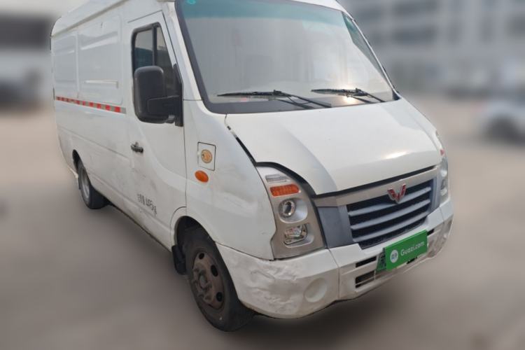 Used Wuling EV80 2022 Closed-Box Cargo Van Front Right 45 Deg