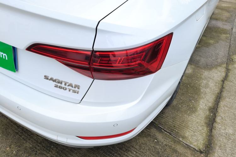 Used Volkswagen Sagitar 2021 280TSI DSG Comfort Connect Edition Right Rear Taillight