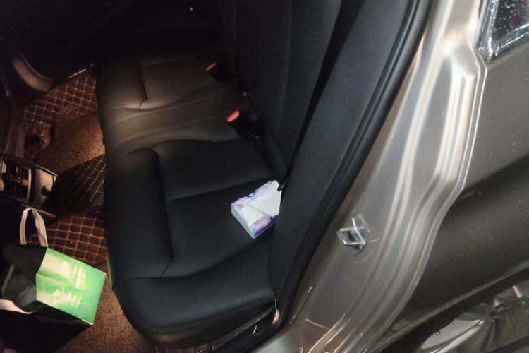 Used BMW 3 Series 2016 328Li Fashion Model Left Rear Seat