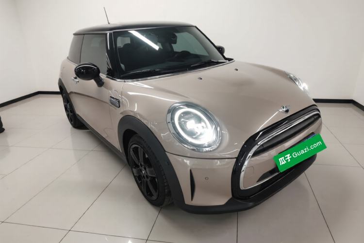 Used MINI 2023 Updated 1.5T COOPER Artist Front Right 45 Deg