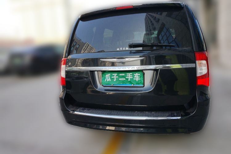 Used Chrysler Grand Voyager 2013 3.6L Luxury Edition