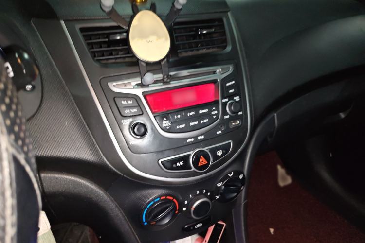 Used Hyundai Verna Ray 2014 1.4L Automatic GLX