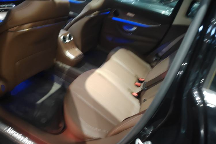 Used Mercedes-Benz E-Class 2023 Facelift E 260 L 4MATIC
