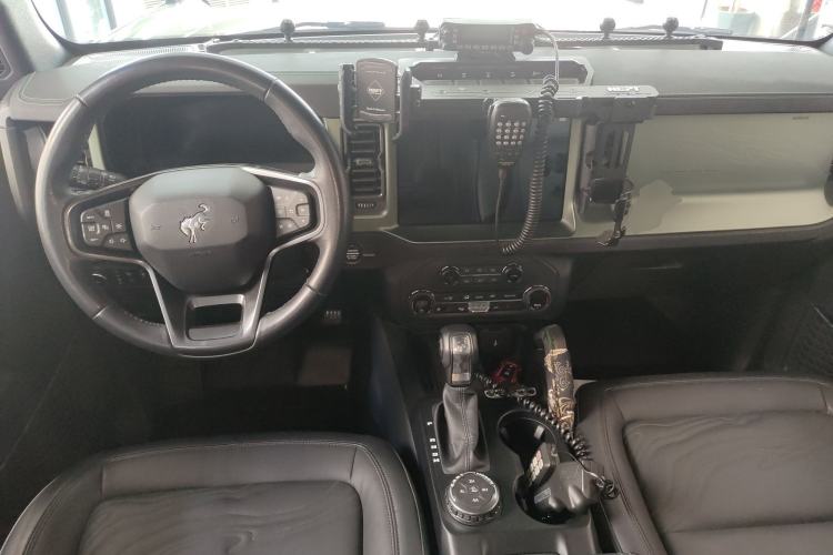 Used Ford Bronco 2024 2.3T Everglades Center Console