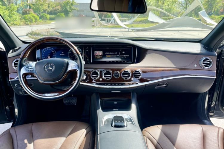 Used Mercedes-Benz S-Class 2014 S 320 L Luxury Model
