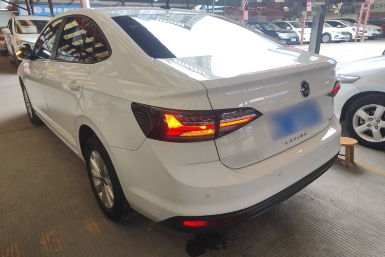 Used Volkswagen Lavida 2023 New Sharp 1.5L Automatic Excellent New Edition
