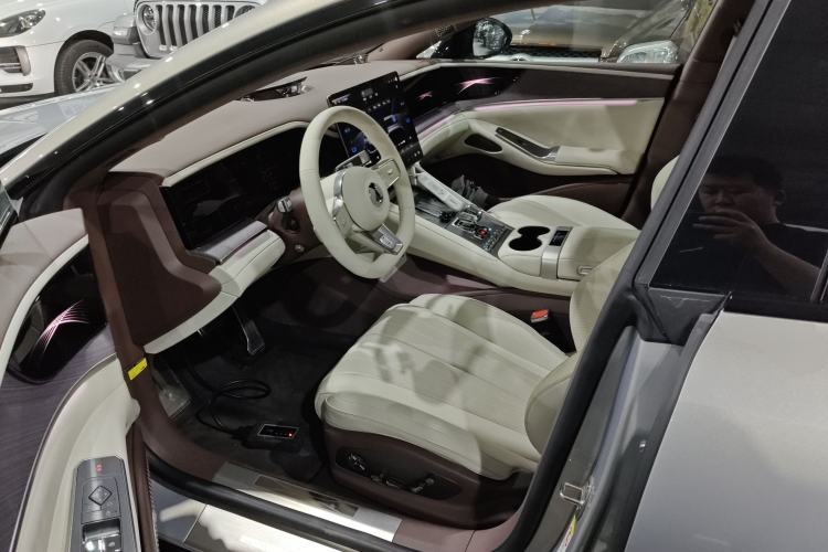 Used Denza Z9GT 2024 1100 Four-Wheel Drive Max Edition Left Front Seat