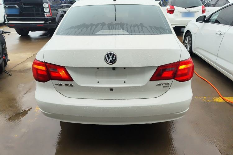 Used Volkswagen Jetta 2015 Value Edition 1.6L Manual Fashionable Style Rear